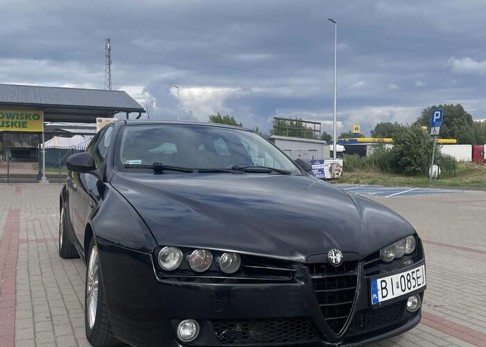 Grajewo ogłoszenia: Sprzedam Alfę Romeo 159 
1.9 jtdm 150 Koni
Skrzynia automatyczna...