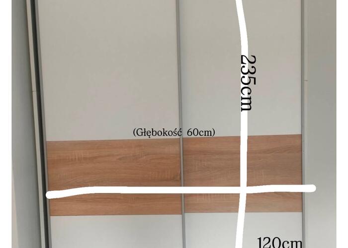 Grajewo ogłoszenia: Sprzedam pojemną szafę przesuwną.